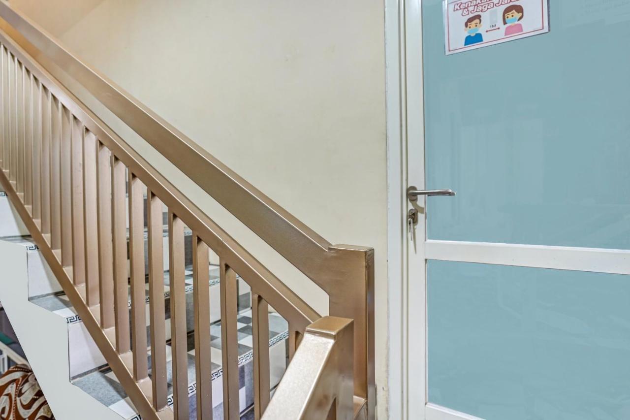 Super Oyo 90642 Lancar Homestay Syariah Tlekung エクステリア 写真