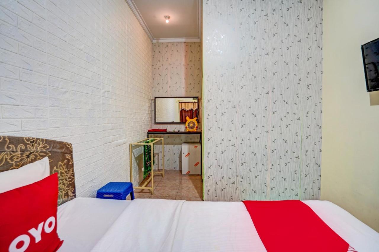Super Oyo 90642 Lancar Homestay Syariah Tlekung エクステリア 写真