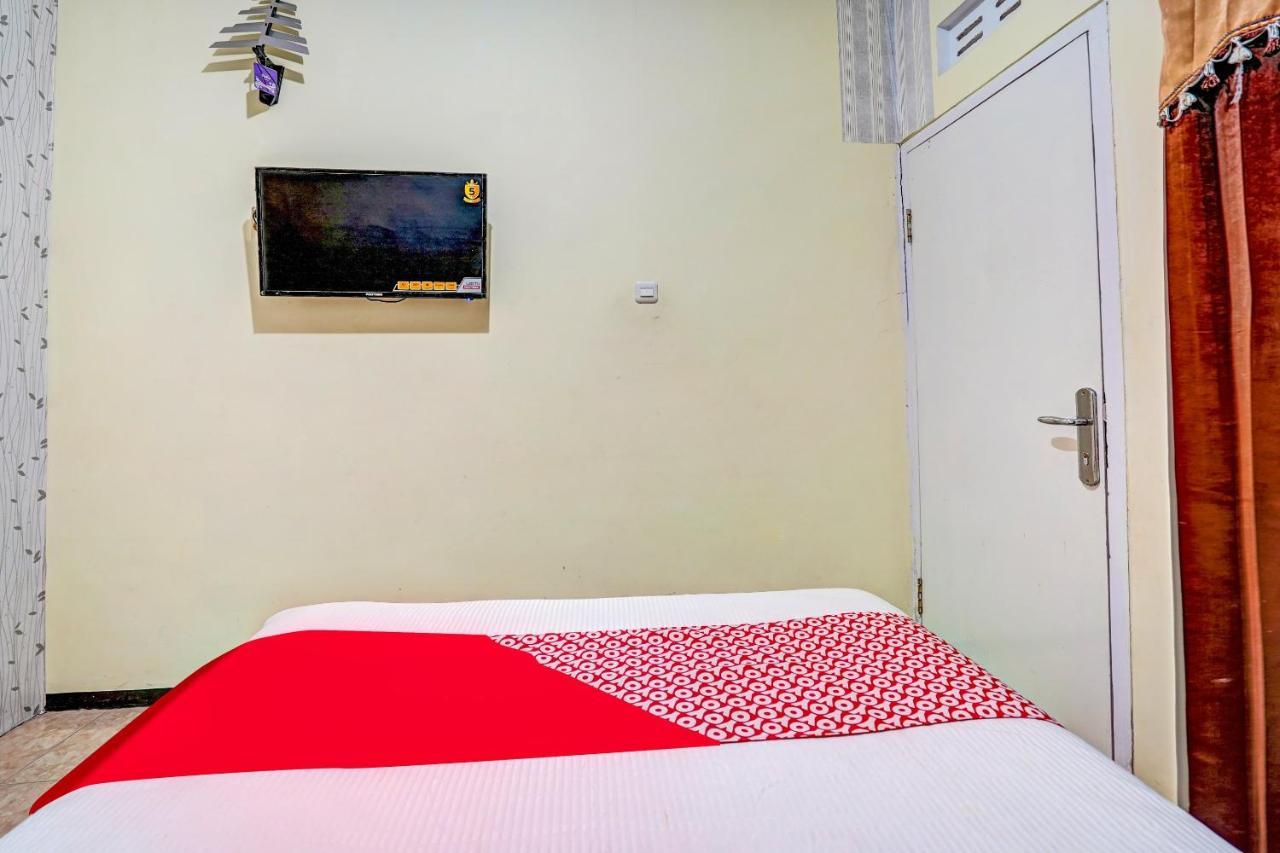 Super Oyo 90642 Lancar Homestay Syariah Tlekung エクステリア 写真